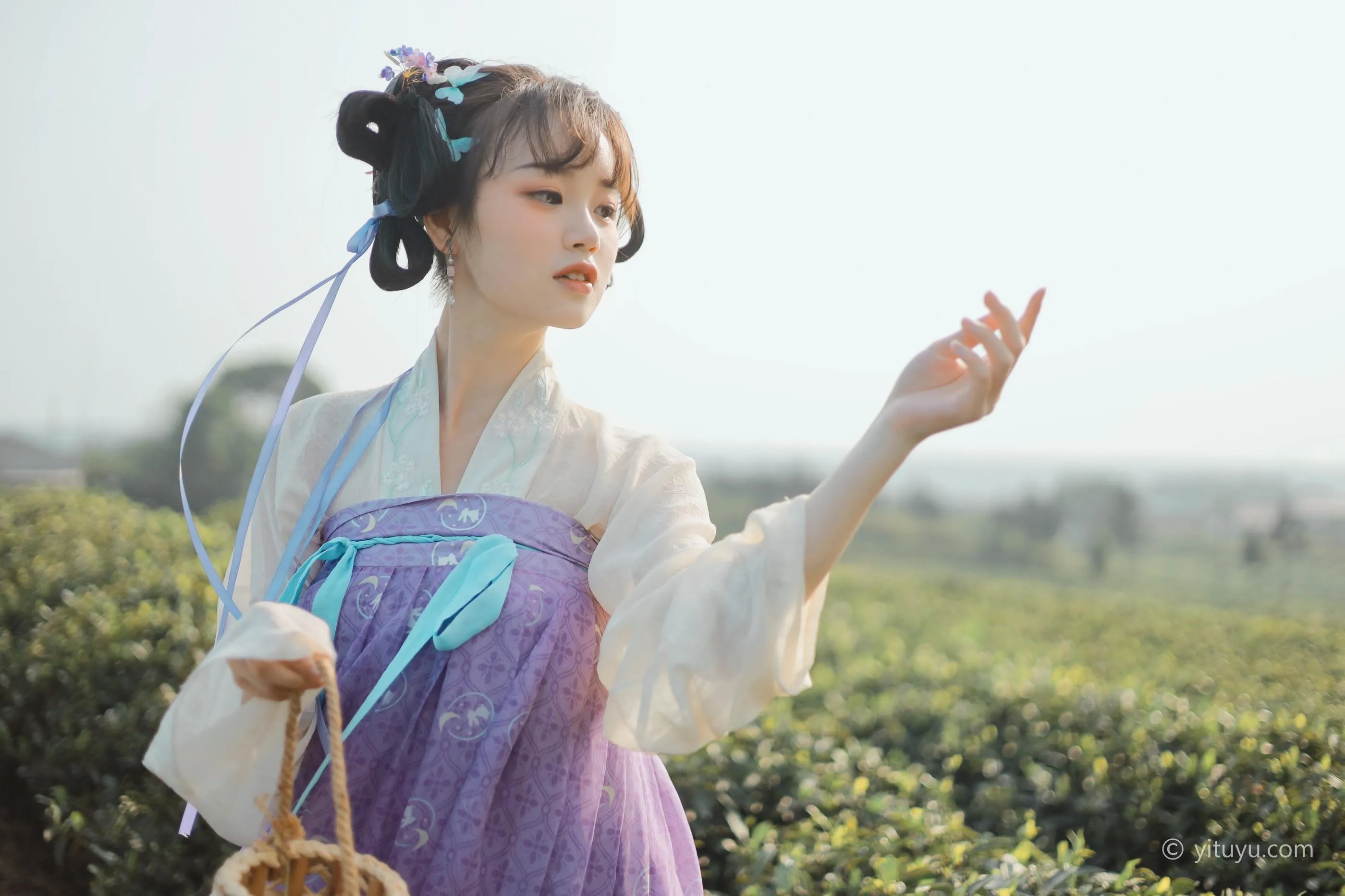 [YITUYU艺图语]2021.06.02 青青白茶 柚子 [33P]插图4
